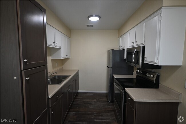 Building Photo - 2514 N McCarran St Unit 2 Rental