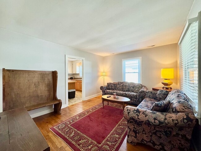 Photo - Fully Furnished/All Inclusive Rancher Near...