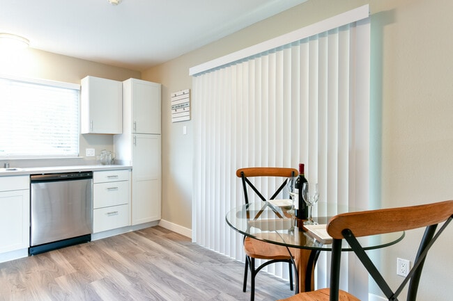 3BR, 1 BA - Traverse