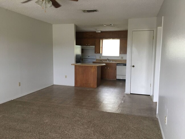 Photo - 907 N 7th St Unidad Apt D