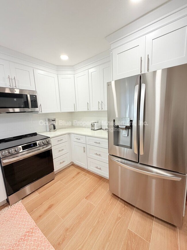 Photo - 724 Sunset Cove