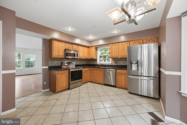 Photo - 10212 Winged Elm Cir