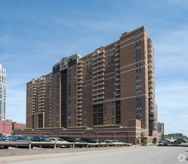 Primary Photo - River West Apartments