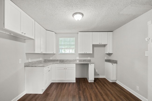 Photo - 2000 Bellview St