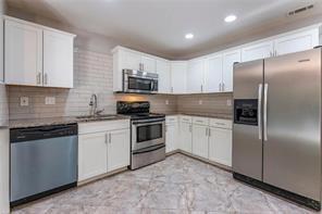 Photo - 1329 Willow Trail SW