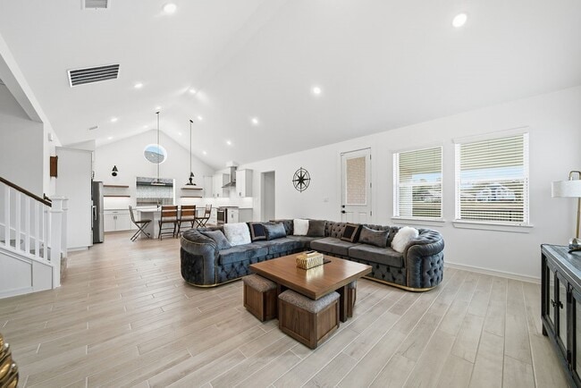 Photo - 2646 Wastelbread Ln