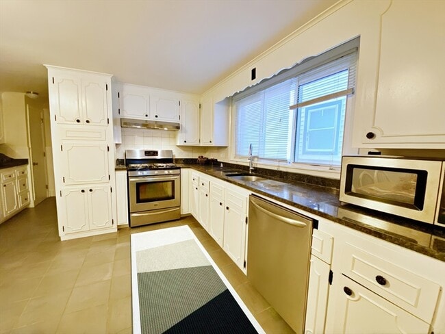 Photo - 44 White St Unit 1