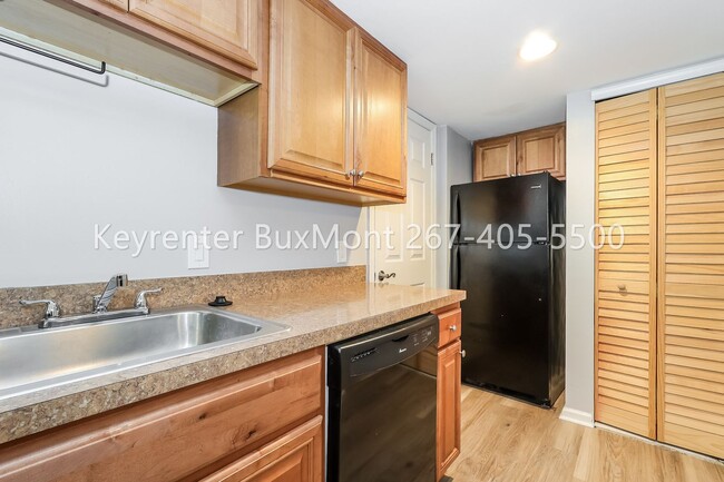 Photo - 1825 Bridgetown Pike Unit 309