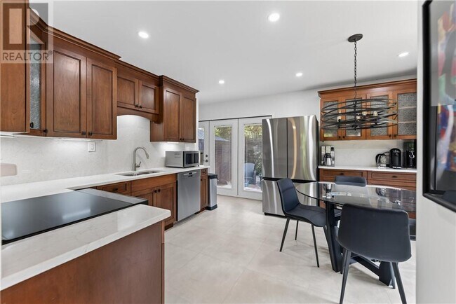 Photo - 3906 Edward Dr