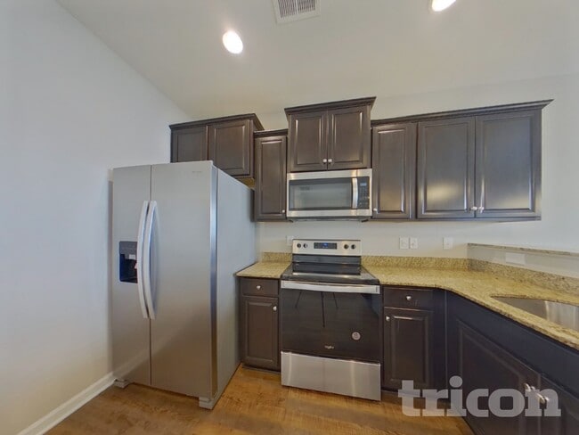 Photo - 926 Dawsons Park Wy