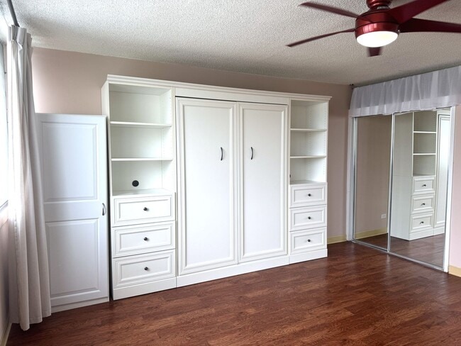 Photo - Rycroft Terrace - Upgraded Studio with Parking! Unidad 518
