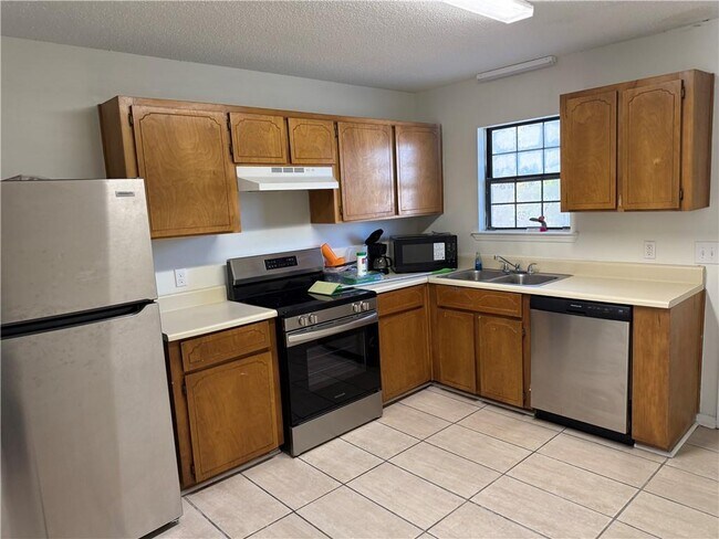 Photo - 890 E Cherry St Unit 102