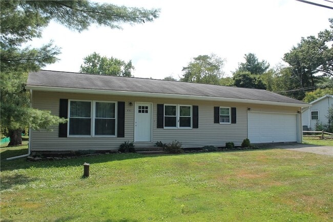 Building Photo - 441 Chambers Rd Rental