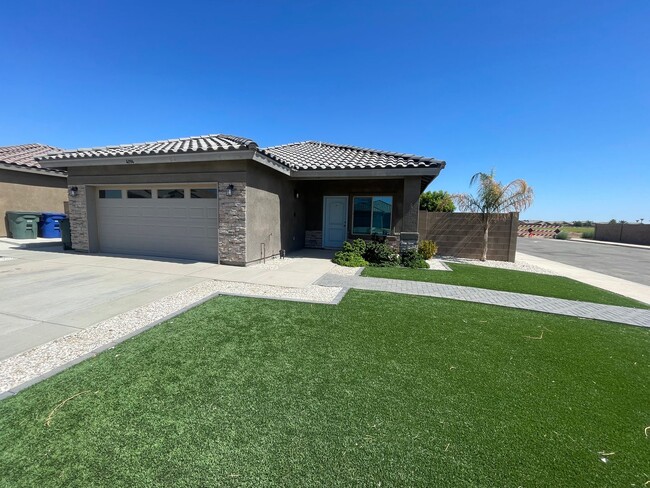 BEAUTIFUL PARK WEST HOME FOR RENT! - BEAUTIFUL PARK WEST HOME FOR RENT!