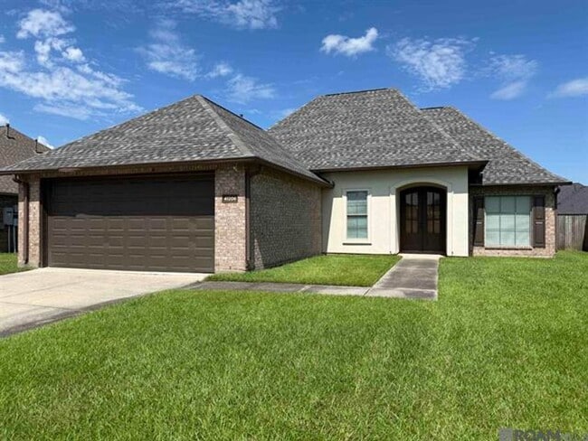 Building Photo - 41206 Colonial Dr