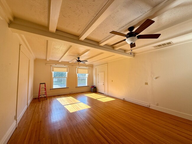 Photo - 118 N Glenwood Ave Unit Apt. A