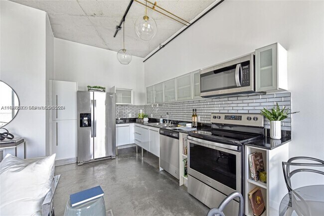 Photo - 10 SW South River Dr Unit 1505