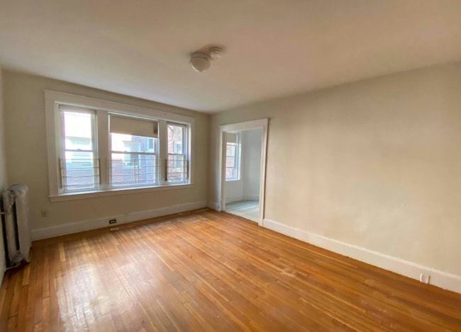 Photo - 122 Washington St