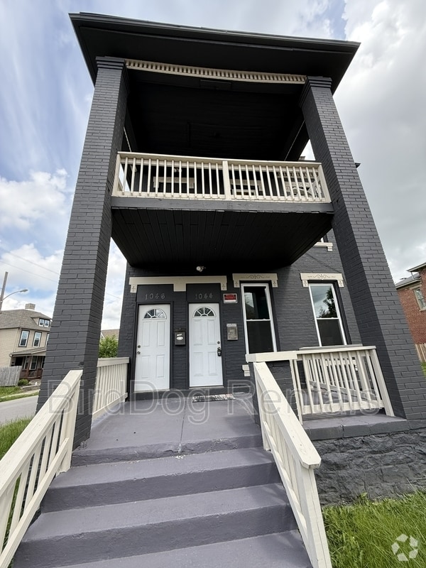 Building Photo - 1044-1046-1046 E Long St Rental