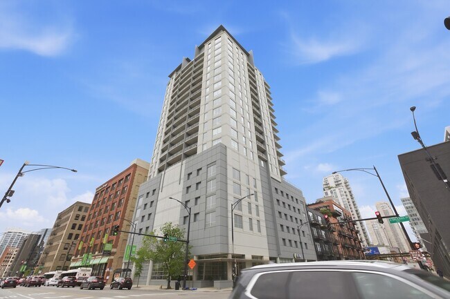 Photo - 330 W Grand Ave Unit # 0808