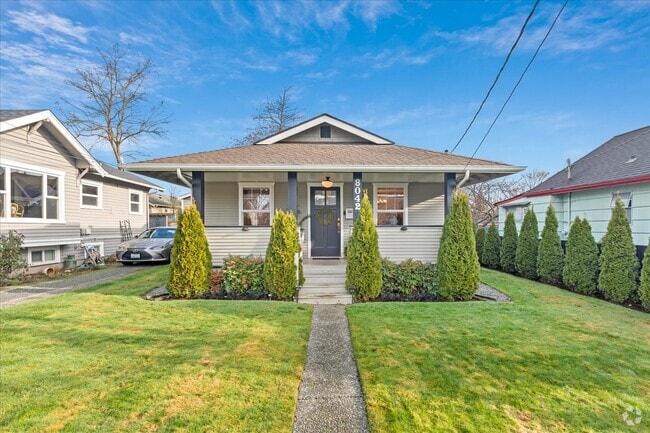 Building Photo - 8042 Earl Ave NW Rental
