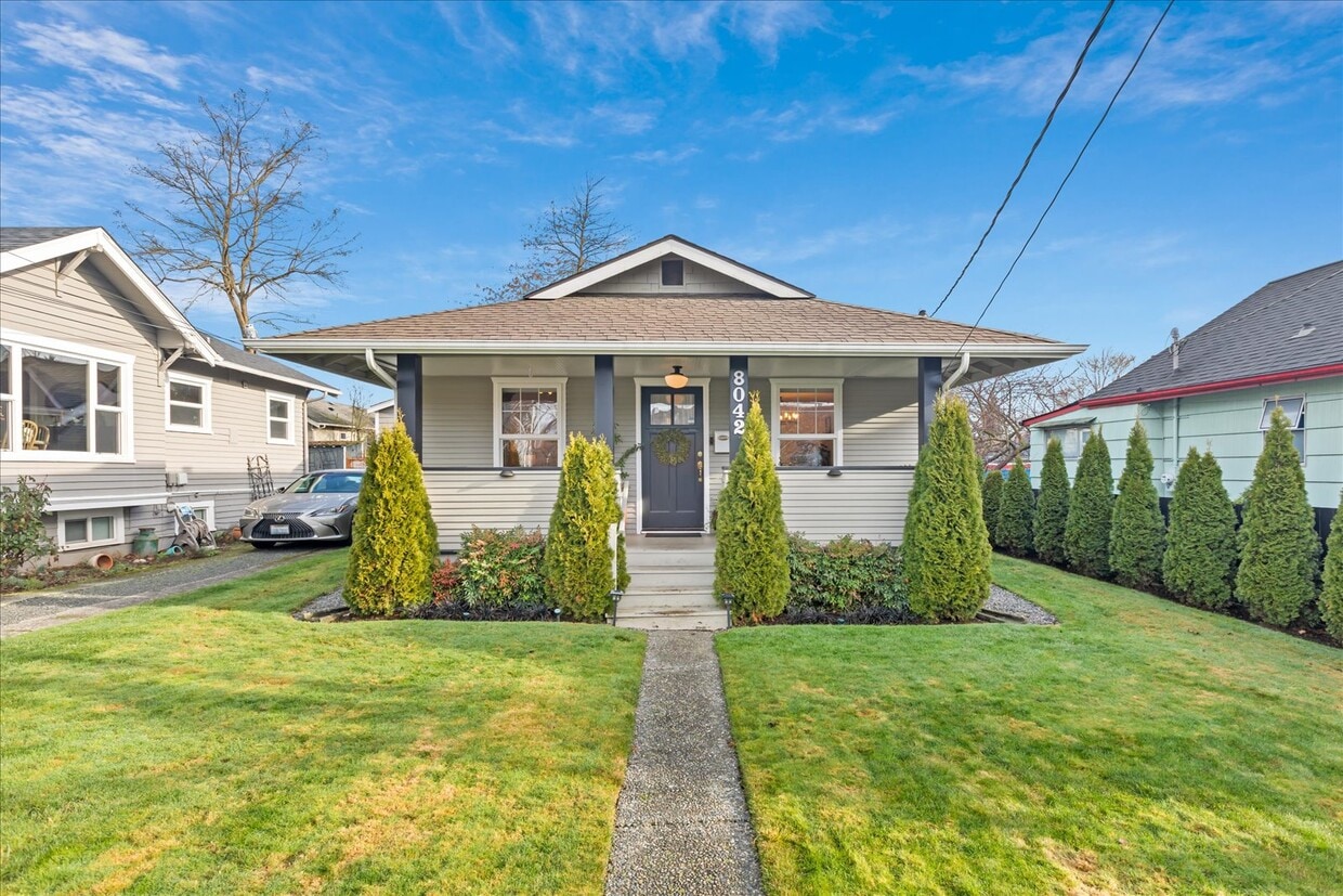 Photo - 8042 Earl Ave NW (Seattle, WA)