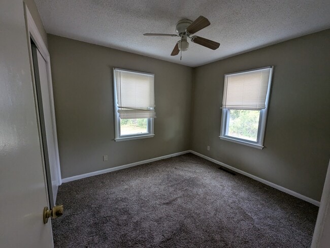 Photo - 630 NE 90th St