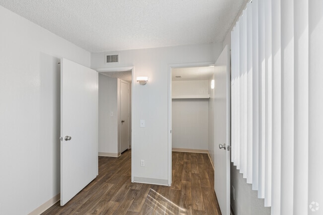 1 habitación, 1 baño - 461 pies cuadrados - Habitación
