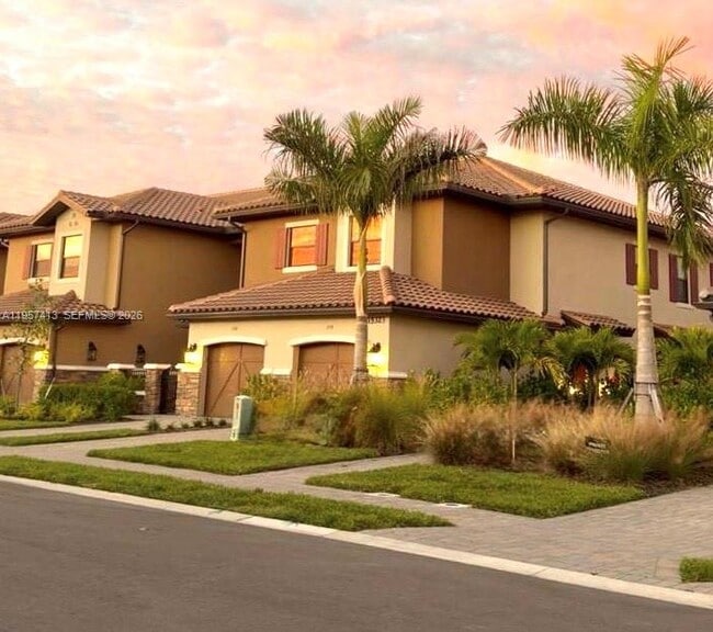 Building Photo - 15323 Lucerna St