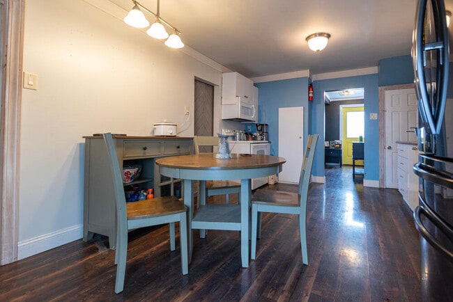 Photo - 431 Saint Thomas St