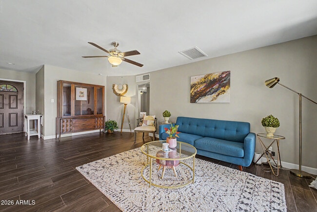 Photo - 2344 W Mitchell Dr