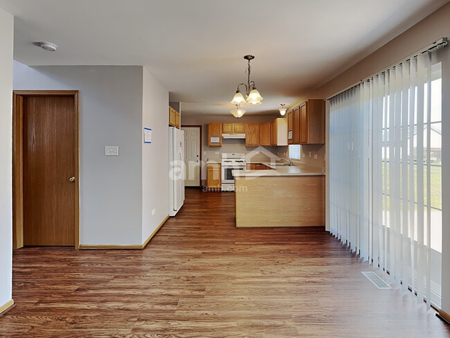 Photo - 1836 Sunset Ln