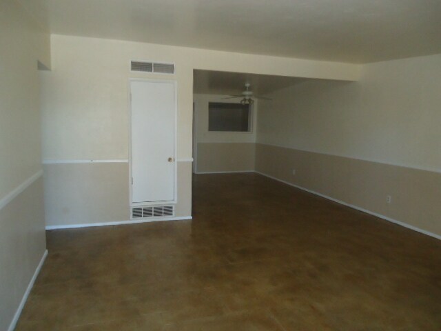 1301 Cushman Dr