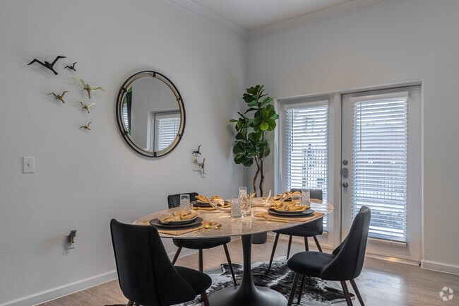 B1 2BR, 2BA - 1,051SF - Dining Room