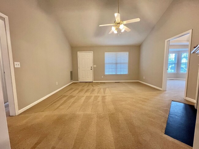 Photo - 3 Bedroom 2 Bathroom Home w/ Garage on One Level