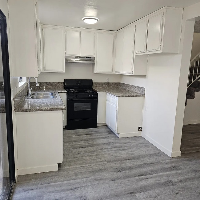 Photo - 7502 9th St Unidad C