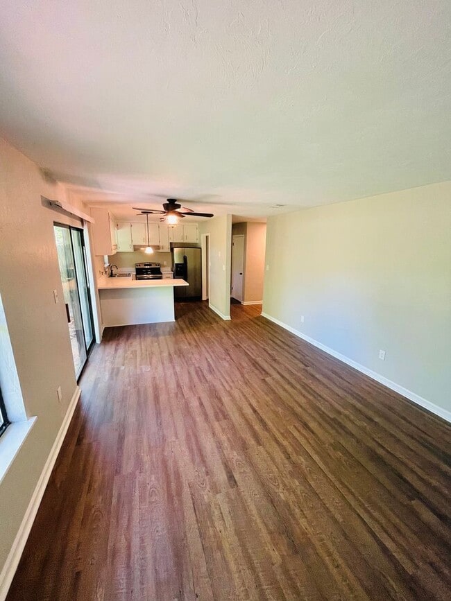 Photo - Spacious Duplex just north of I10 and Monroe