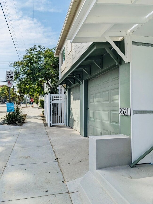 Photo - 1 Bedroom Beach Cottage in Coveted Corona Del Mar!