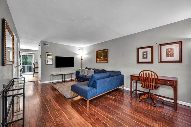 Building Photo - 25 Yorktown Dr Unit 25