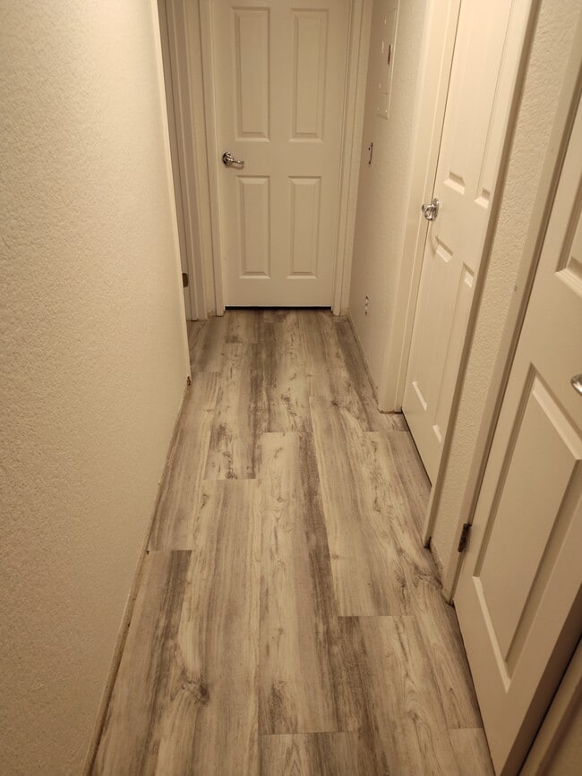 New plank vinyl flooring for easy cleanup and low allergen environment - 1365 Crafton Ave Unit 2006