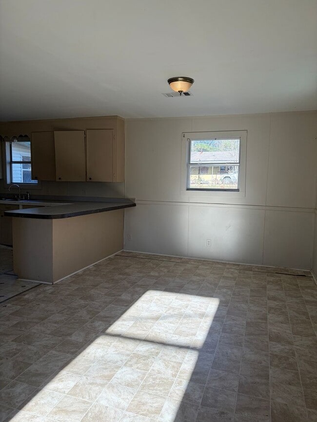 Photo - 516 Bayou Maria Rd