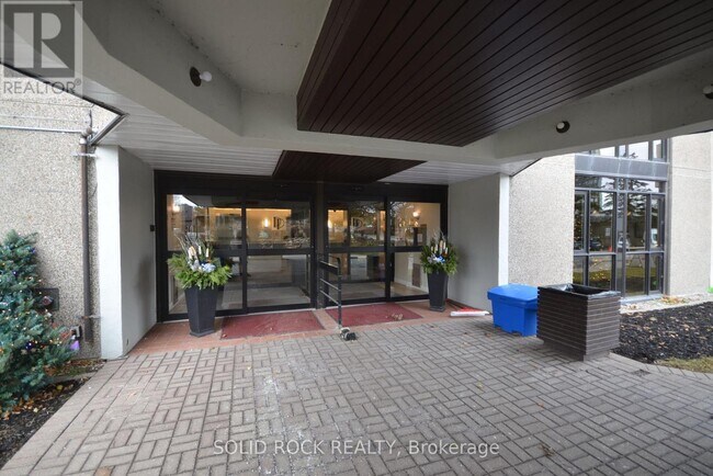 Photo - 1025 Richmond Rd Unité 607