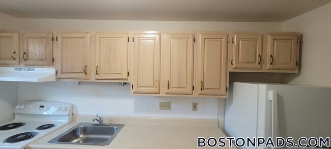Photo - 1 Brattle Dr Unit 12
