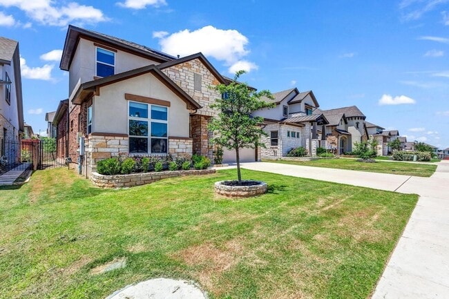 Photo - 2907 Zelma Dr