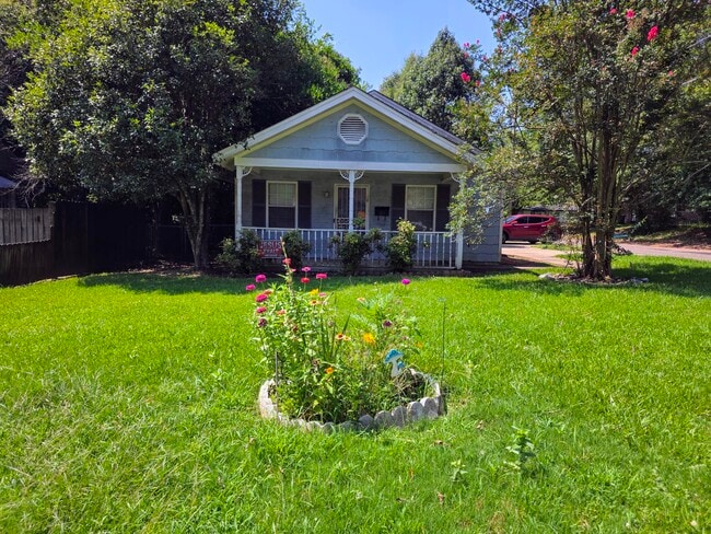Photo - 2100 Yancey Ave House