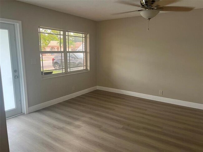 Photo - 420 SE 13th Dr Apartamento