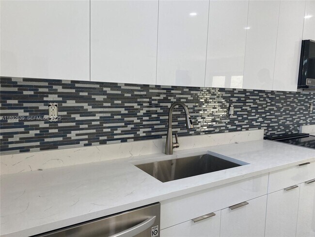 Photo - 2250 SW 69th Ave