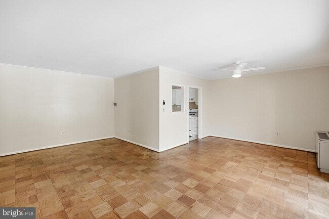 Photo - 3535 Chevy Chase Lake Dr Unit 307