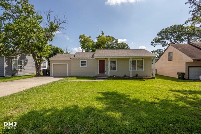 Photo - 3140 Boyd Ave