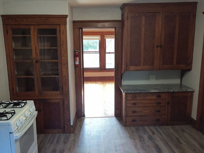 Photo - 248-250 N Main St Unidad 21